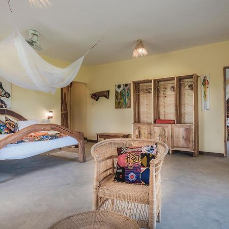 Lake Natron Maasai Giraffe Eco Lodge And Camping Mtowabaga 외부 사진