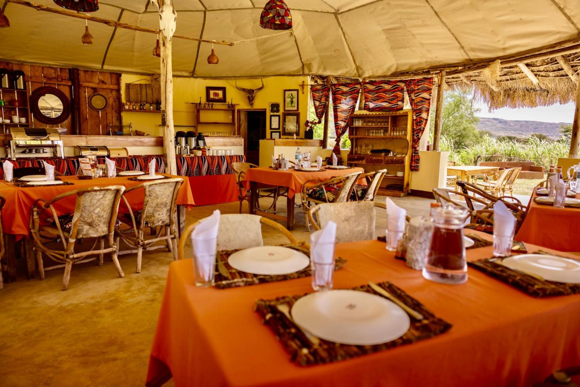 Lake Natron Maasai Giraffe Eco Lodge And Camping Mtowabaga 외부 사진