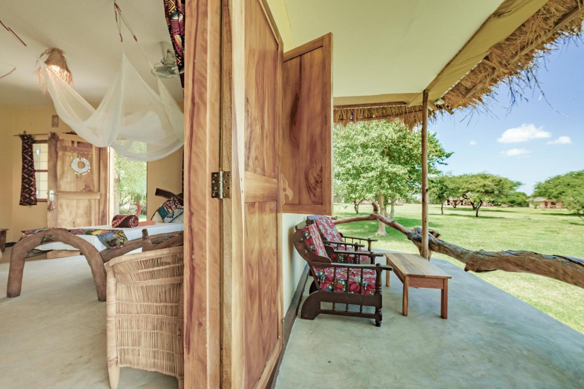 Lake Natron Maasai Giraffe Eco Lodge And Camping Mtowabaga 외부 사진