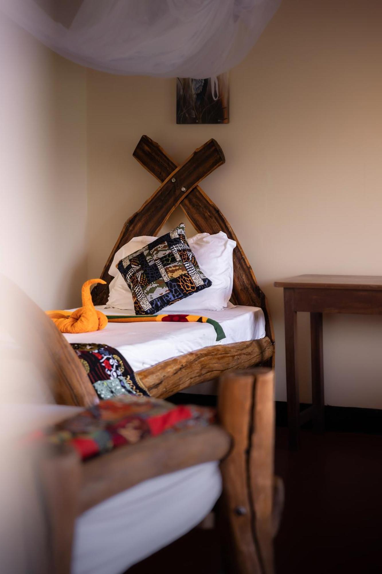 Lake Natron Maasai Giraffe Eco Lodge And Camping Mtowabaga 외부 사진