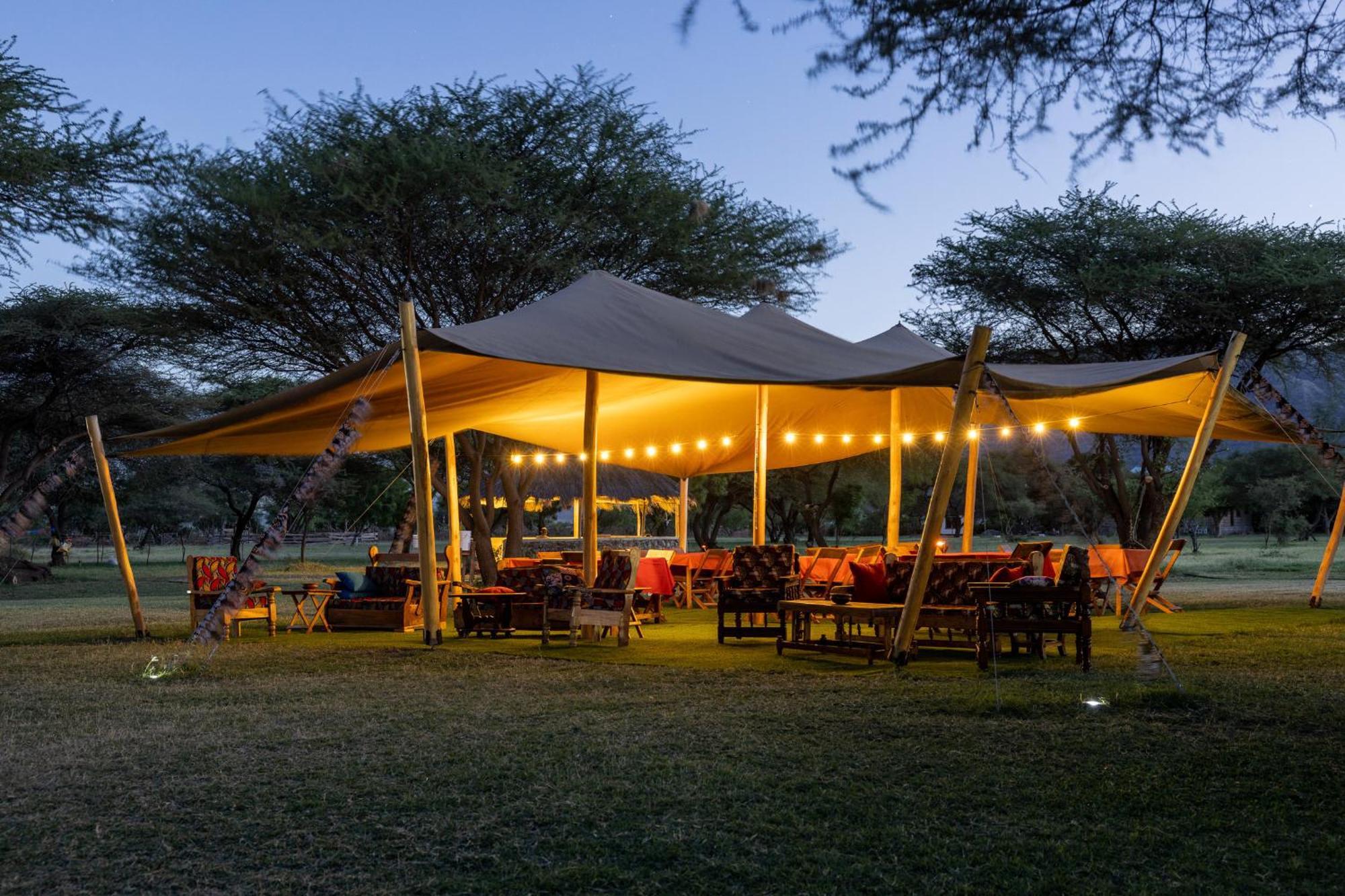 Lake Natron Maasai Giraffe Eco Lodge And Camping Mtowabaga 외부 사진